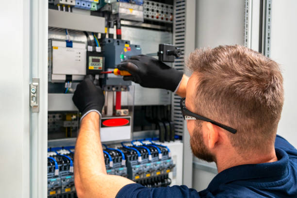 Best Local Electrician Companies  in Geistown, PA