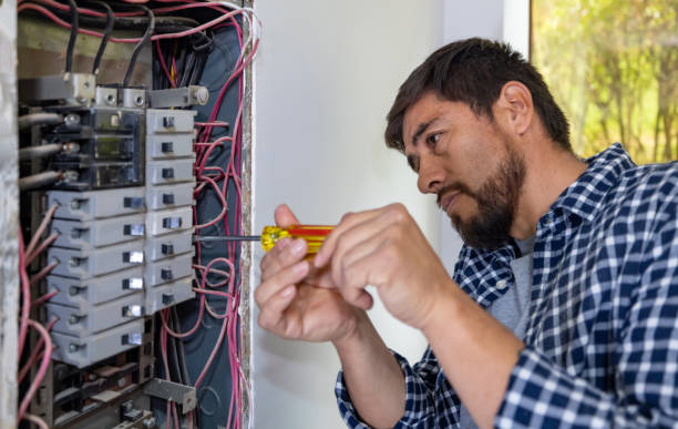 Best Circuit Breaker Repair  in Geistown, PA